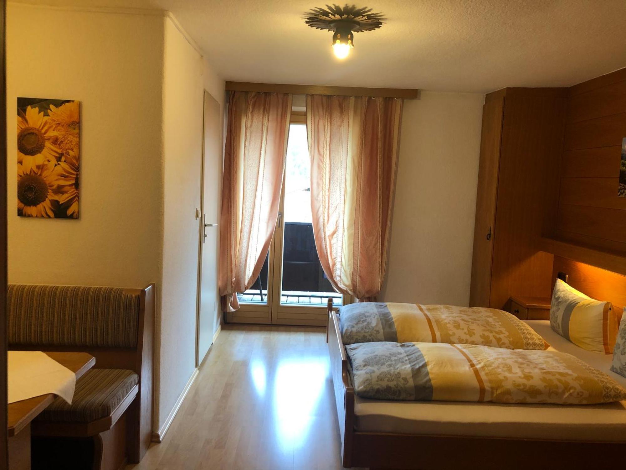 Hotel Gaestehaus Am Kurparkweg Reit im Winkl Pokój zdjęcie